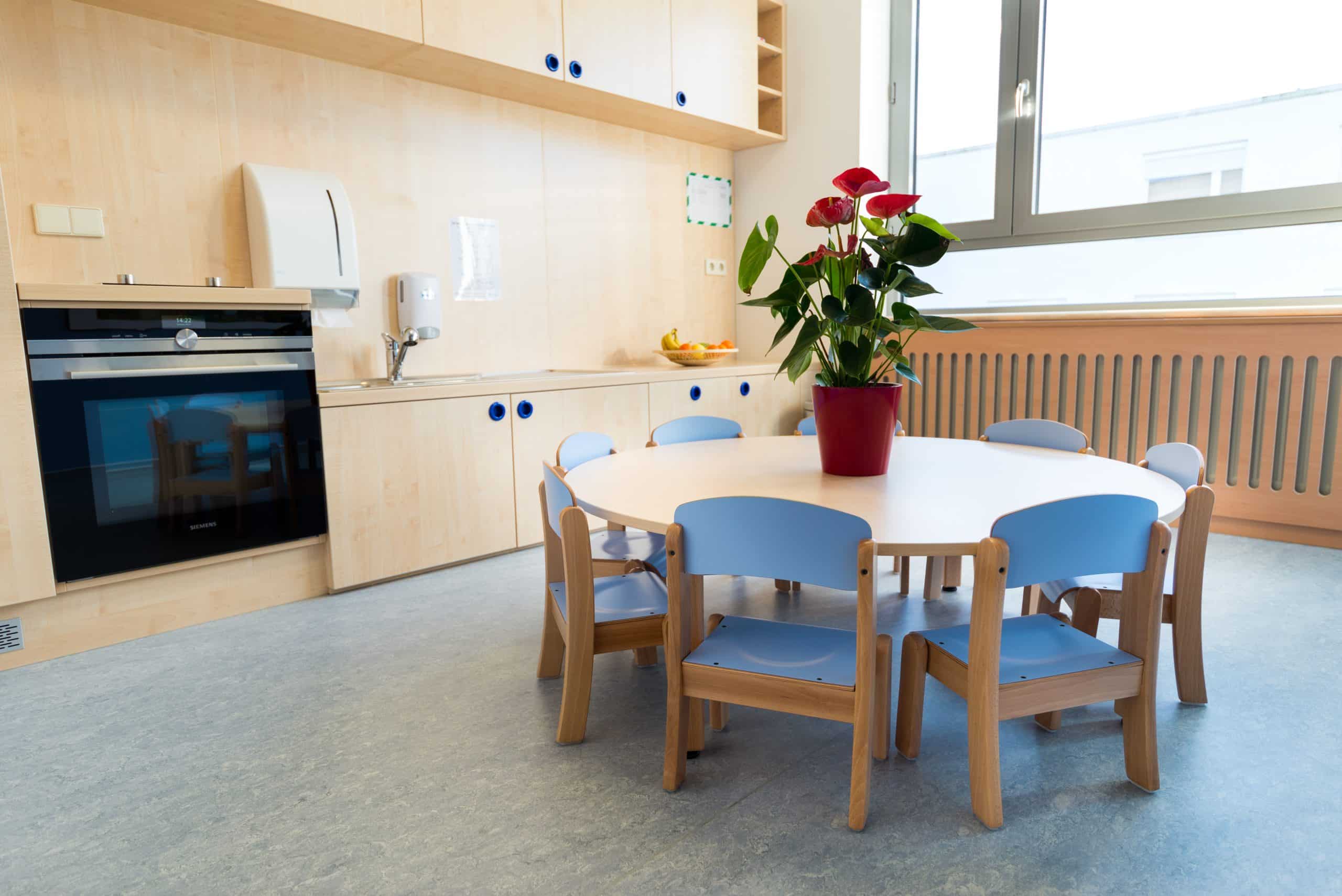 la cuisine pédagogique de notre crèche L'Enfant Roi Grünewald située au quartier Kirchberg au Luxembourg