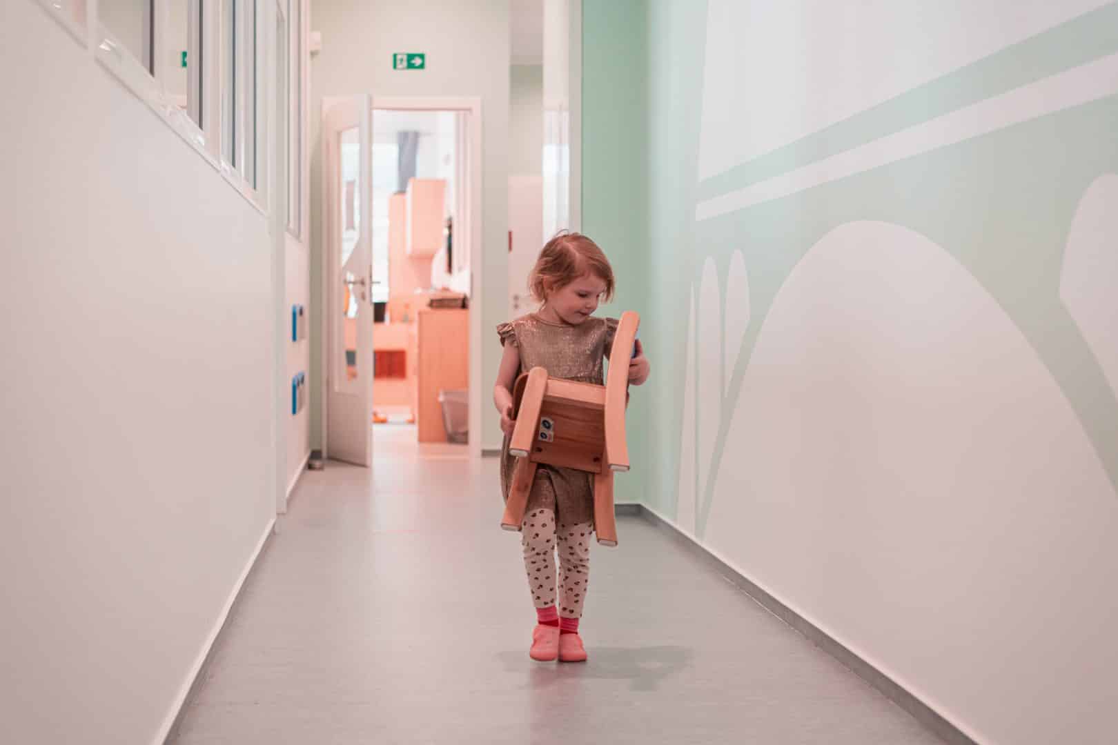 Developing a child’s autonomy: the principles of the Montessori method