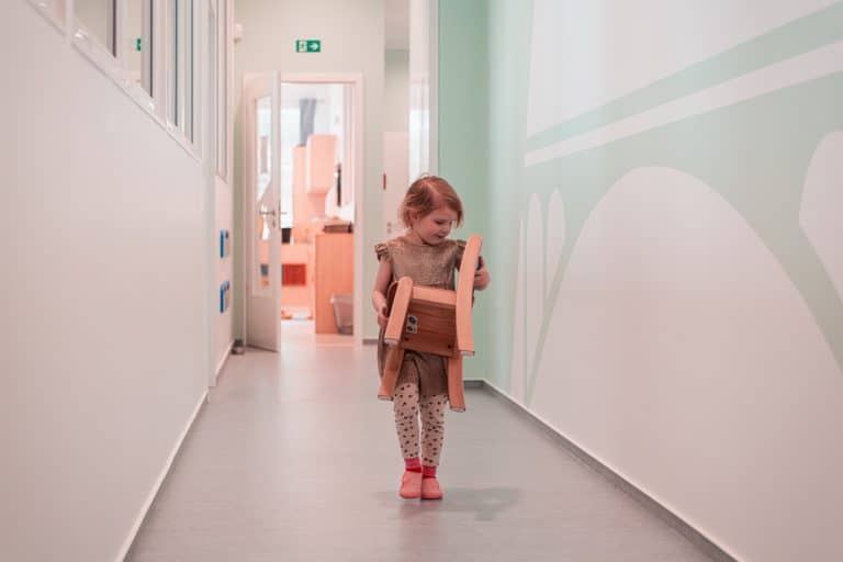 Developing a child’s autonomy: the principles of the Montessori method