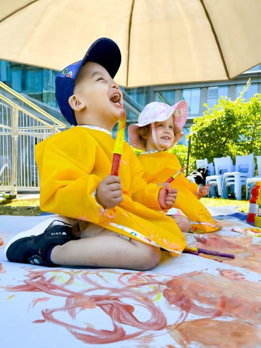 Crèche L'Enfant Roi Luxembourg art